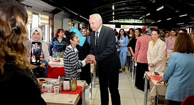 ALAATTİN KÖSELER KADIN ÇALIŞANLARININ ANNELER GÜNÜNÜ KUTLADI