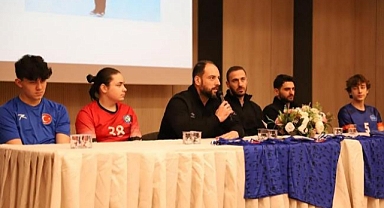 BEYKOZ KOÇ ORTAOKULU MİLLİ HENTBOLCULARI KONUK ETTİ