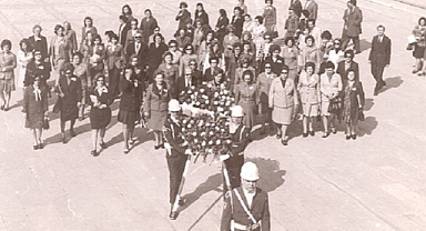 Mustafa Kemal Atatürk “Türk kadını yoksul olamaz. Türk kadını bizatihi bir varlıktır”