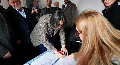 ÜSKÜDAR BELEDİYE BAŞKANI DEDETAŞ, CHP'NİN CUMHURBAŞKANLIĞI ÖN SEÇİMİNDE OYUNU KULLANDI 