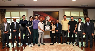 BEYKOZ BELEDİYESİ HENTBOL TAKIMINDAN ÖZEL BİR ZİYARET VARDI