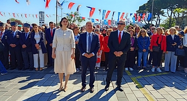 ÜSKÜDAR'DA 19 MAYIS ATATÜRK'Ü ANMA GENÇLİK VE SPOR BAYRAMI ETKİNLİKLERLE KUTLANDI