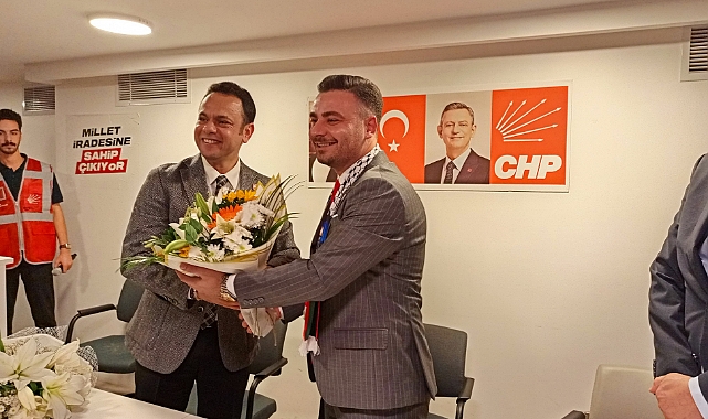 ÜSKÜDAR DA CHP Lİ BAŞKANLARA BÜYÜK ALKIŞ