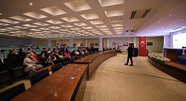 EFES SELÇUK’TA RAHİM AĞZI KANSERİ FARKINDALIK EĞİTİMİ DÜZENLENDİ