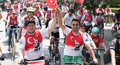 19 MAYIS RUHU KADIKÖY SOKAKLARINDA